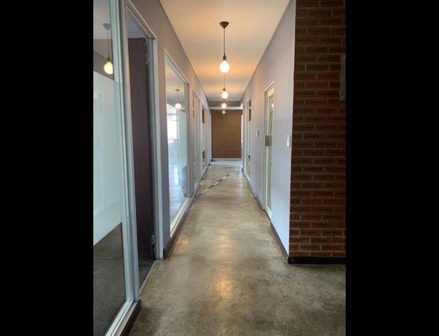 312M² OFFICE FOR SALE IN NEWTOWN